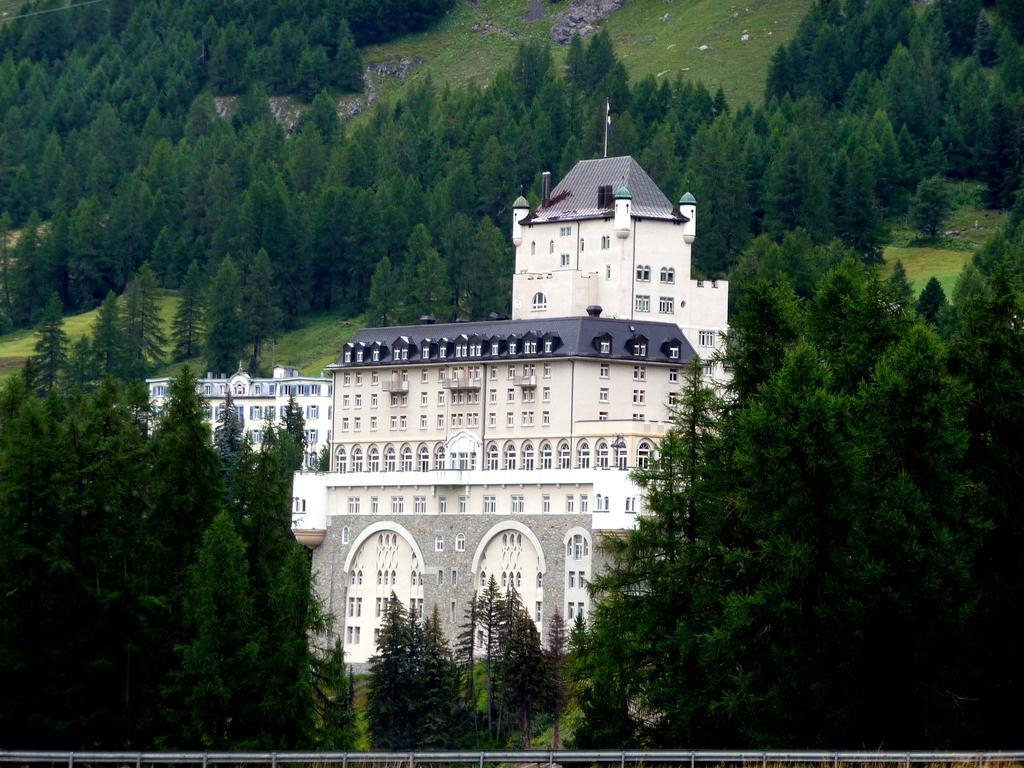 Schloss Hotel & Spa Понтрезина Екстериор снимка